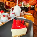 Kraen Gard Lodge Larsnes