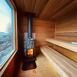 Lodge Kraen Gard Larsnes